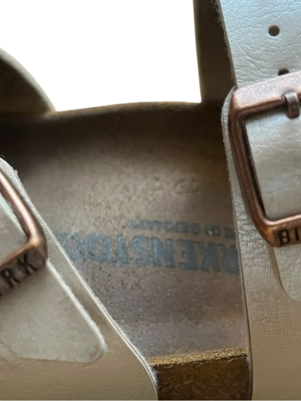 Birkenstock Mayari Pearl White Metallic Sandals‎ Size 37 Light Gold Strappy